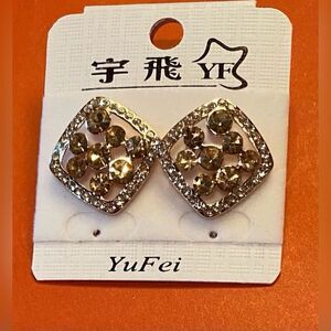 Women’s Earrings Gold Tone Cubic Zirconia Bling Party Pierced 3/4” Huggies